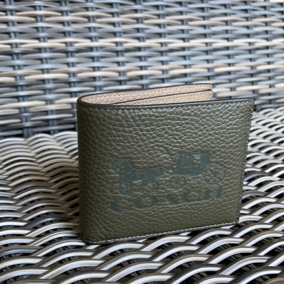 Coach 3-in-1 wallet in Colorblock w/ Horse & Carri - Picture 16 of 16